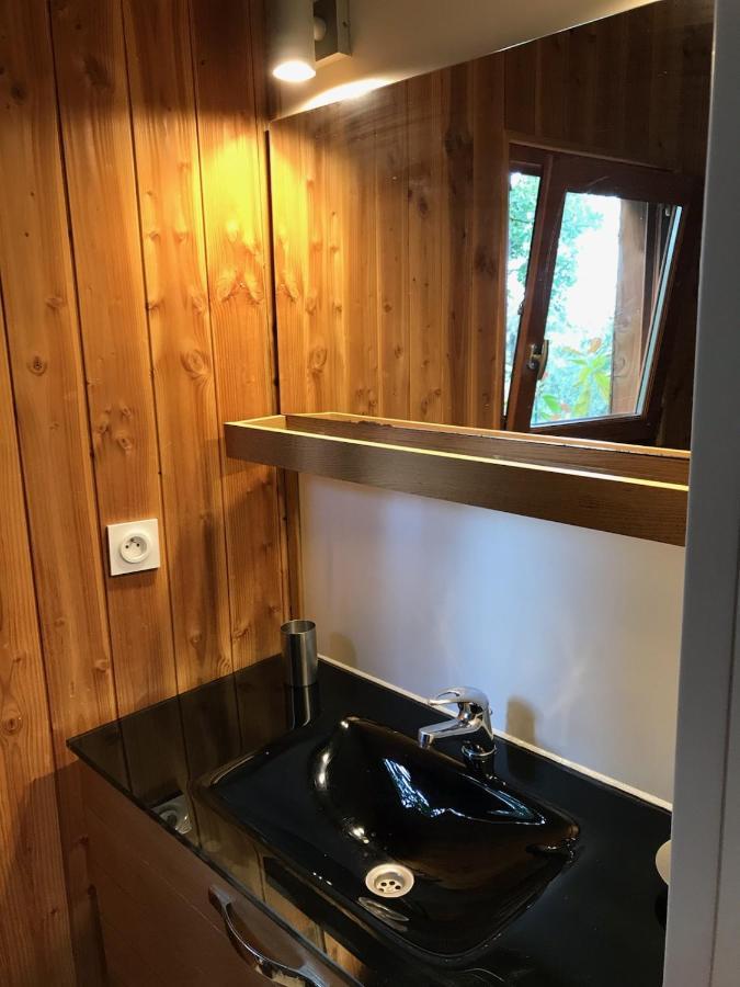 Chalet Dans Plusieurs Hectares De Nature