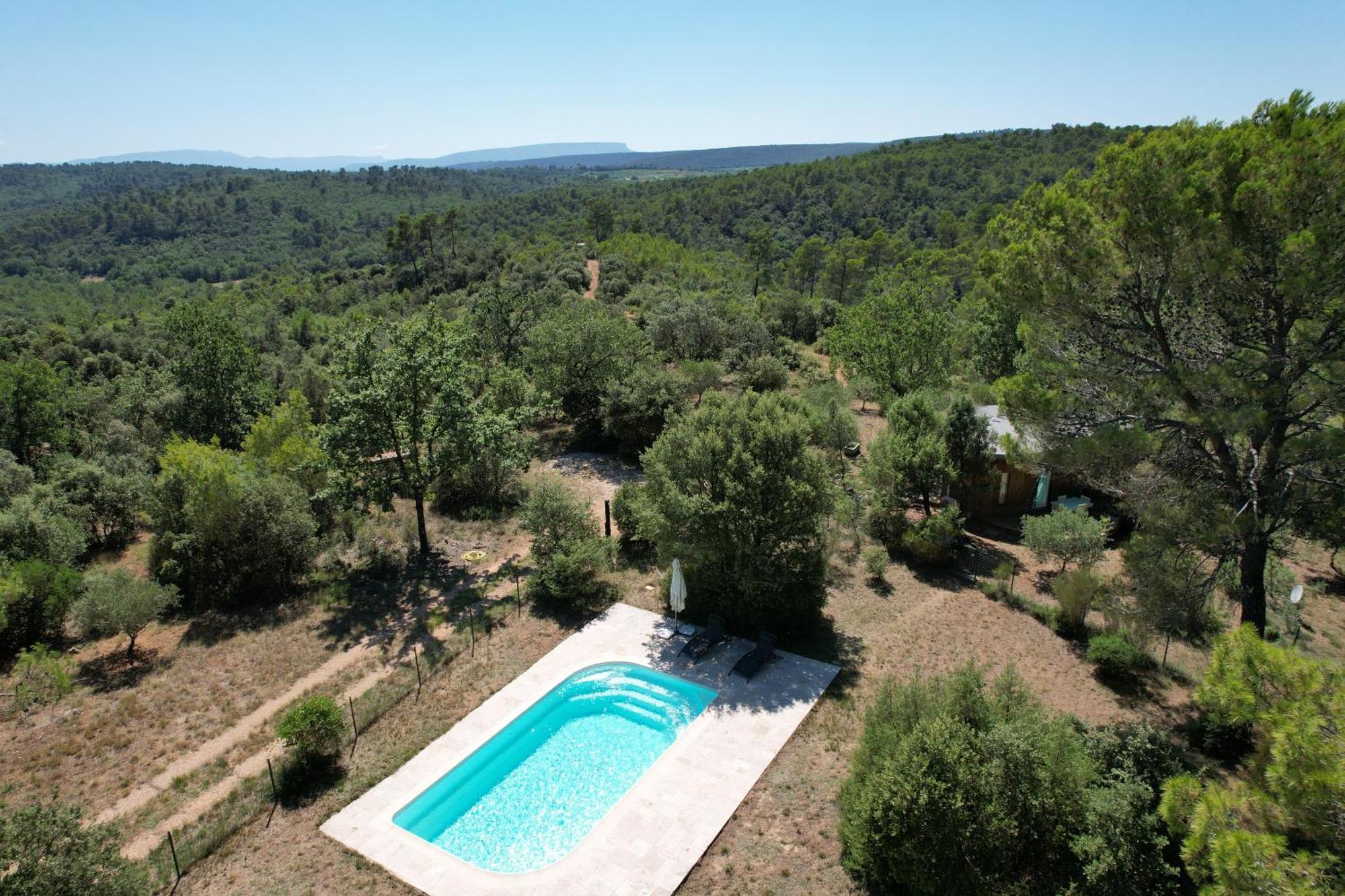 Dans Plusieurs Hectares De Nature Chalet